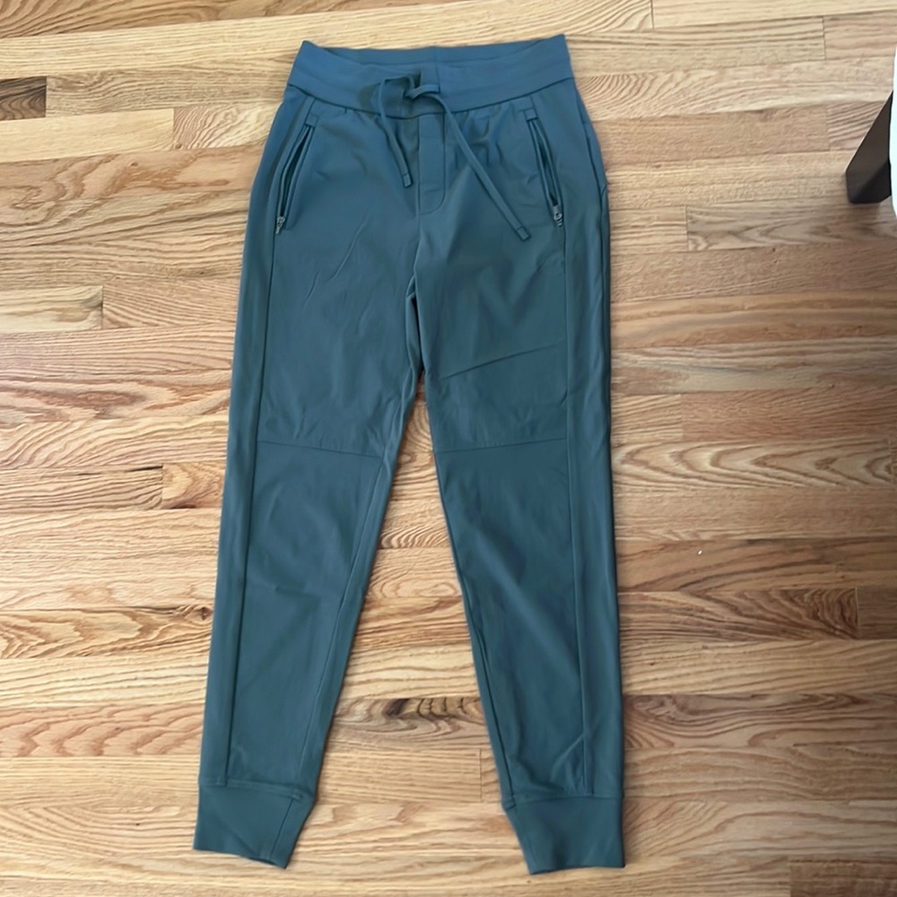 Athleta Headland Trek Jogger